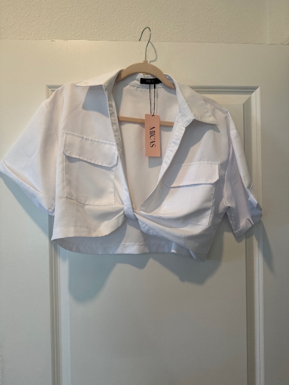 Micas top white (Crop)